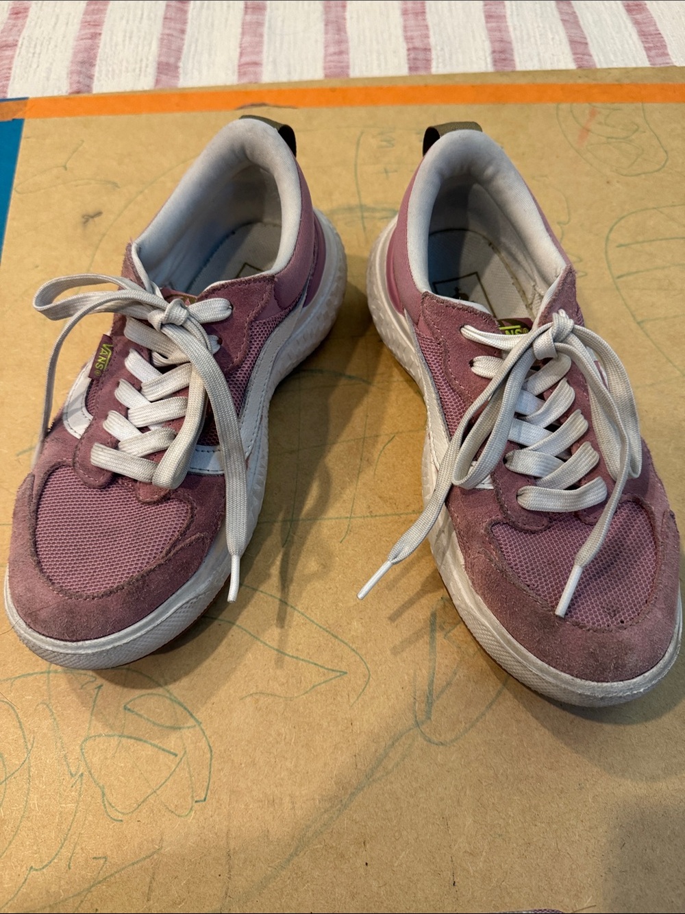 Vans Ultrarange Sneakers in Mauve
